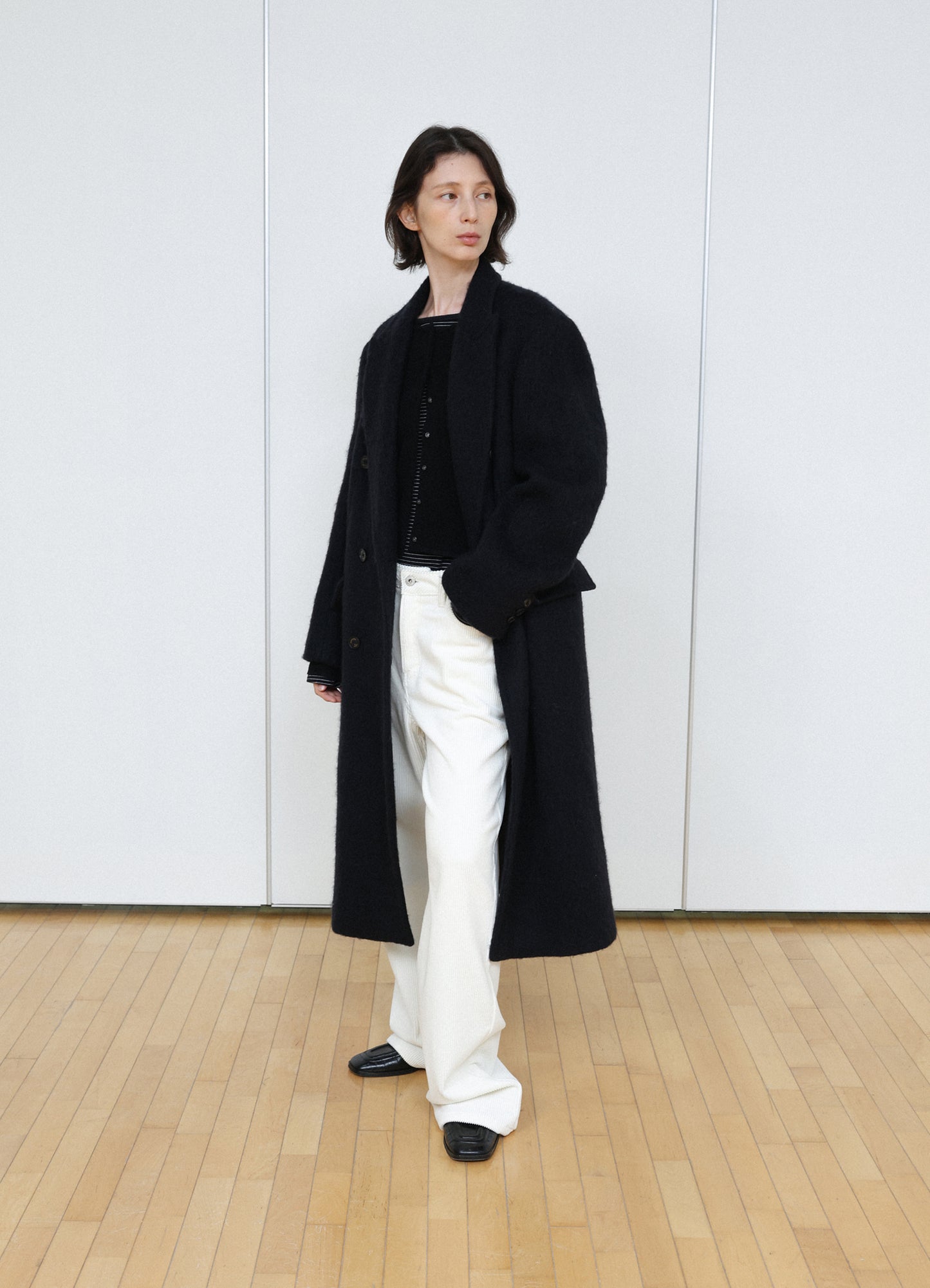 LEVAR Hairy Alpaca Blended Classic Coat - Black